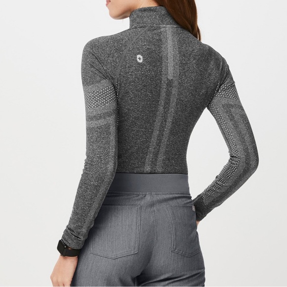 Figs Salta Seamless ¼ Zip XS/S
LIMITED EDITION STYLE
Brand New sealed package - Picture 8 of 15